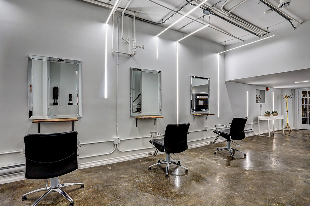 Hairstylist Opal Studio